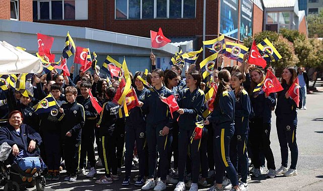 Fenerbahçe kuruluşunun 118. yılını törenle kutladı