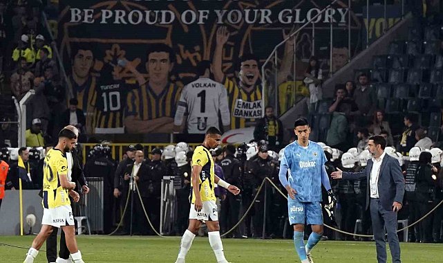Fenerbahçe, son 4 haftaya 8 puan geride giriyor