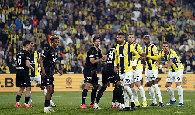 Fenerbahçe'nin 17 maçlık yenilmezlik serisi yine derbide sona erdi