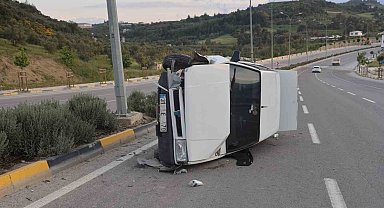 Fiat Tofaş'ın hurdaya döndüğü kazada 4 kişi yaralandı