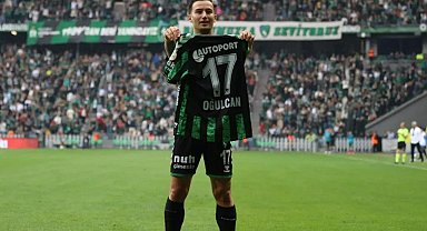 Futbolun kralları İzmit'te buluşuyor