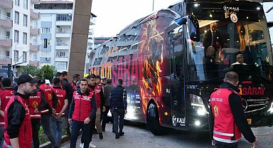 Galatasaray, Gaziantep'te coşkuyla karşılandı