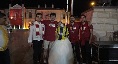 Galatasaray taraftarları sınır kentinde şampiyonluğu renkli görüntülerle kutladı