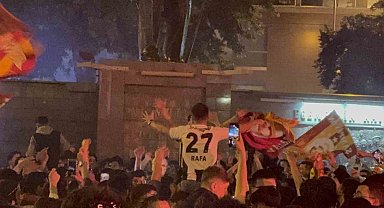 Galatasaray'ın şampiyonluğunda dikkat çeken kutlama
