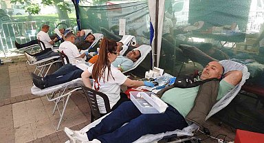 Gaziantep'te kan bağışı kampanyasına vatandaşlar akın etti