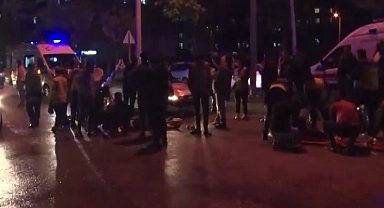 Gaziantep'te karşıya geçmeye çalışan 2 kişiye otomobil çarptı