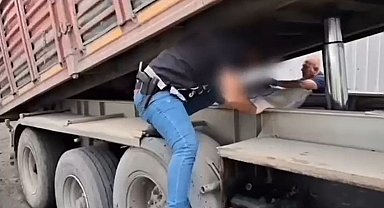 Gaziantep'te tır dorsesinde 45 kilo uyuşturucu ele geçirildi