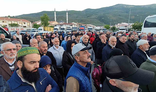 Gemlikli hacı adayları kutsal topraklara dualarla uğurlandı