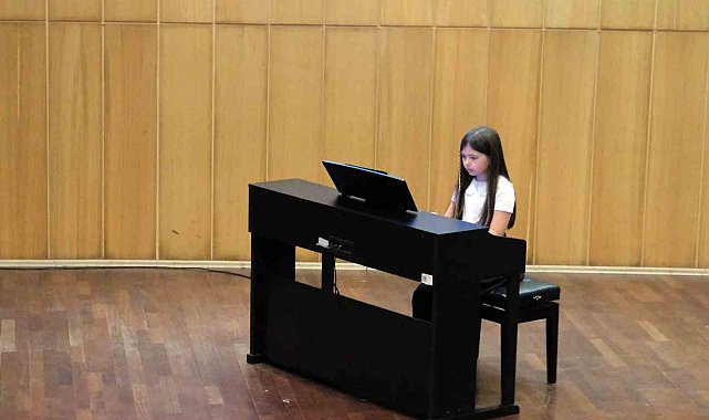 Genç yetenekler, performanslarıyla alkış aldı