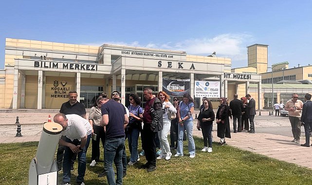 Gençler gökyüzünün sırlarını keşfettiler