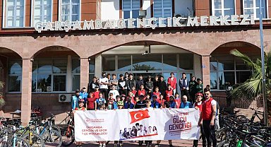 Gençlik Haftası'nda 55 gençten bisikletli kutlama