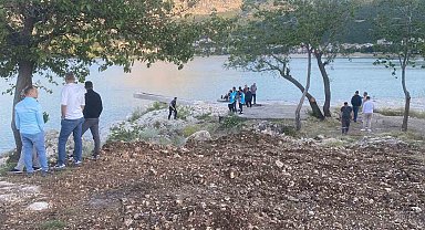 Gölde kaybolan mermer işçisi için arama çalışması başlatıldı