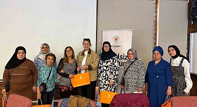 Görme engellilerden 'Anneler Günü' buluşması