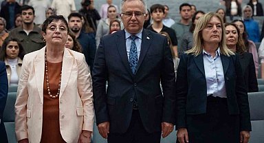 Hacettepe Üniversitesi'nden 'Anneyle Güçlü Aile' temalı panel