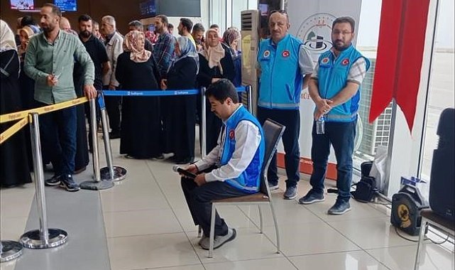 Hacı adayları kutsal topraklara uğurlandı