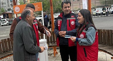 Hakkari'de kadına şiddete karşı farkındalık standı