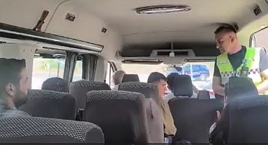 Hakkari'de yolcu kılığında seyahat eden jandarma sürücüyü af etmedi