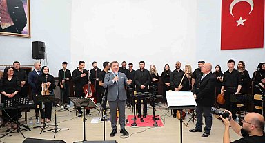 Halk müziği sanatçısı Ali Ekber Çiçek anıldı