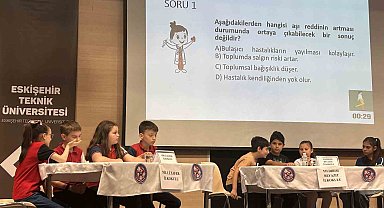 Halk Sağlığı Bilgi Yarışması Finali'nde minikler hem yarıştı, hem de öğrendi