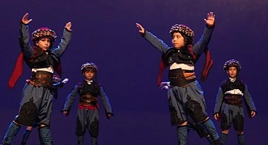 "Hasat" gösterisiyle Anadolu'nun renkleri miniklerle hayat buldu