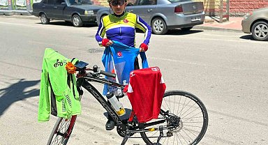 Hasbi Aslan, 70 yaşında gençlere taş çıkarıyor