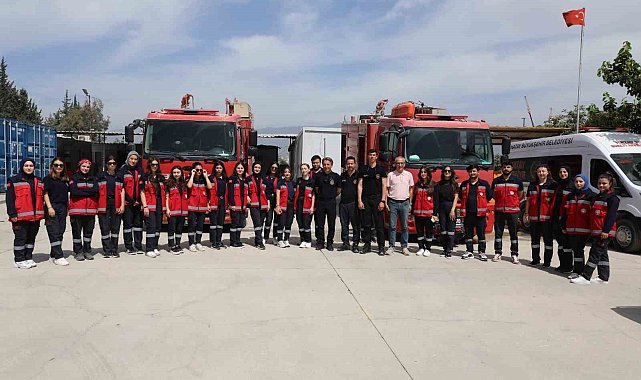 Hatay itfaiyesinden üniversite öğrencilerine yangın eğitimi