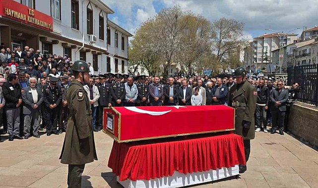 Hayatını kaybeden piyade er Yılmaz, toprağa verildi