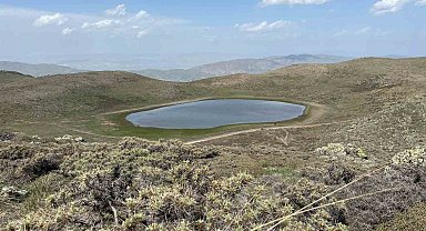 Hazar Baba Dağına bisikletle tırmandılar