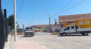 Hemzemin geçitteki arızaya müdahale yöntemi şaşırttı