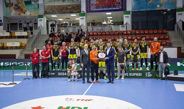 Hentbolda Erkekler Türkiye Kupası şampiyonu Beşiktaş