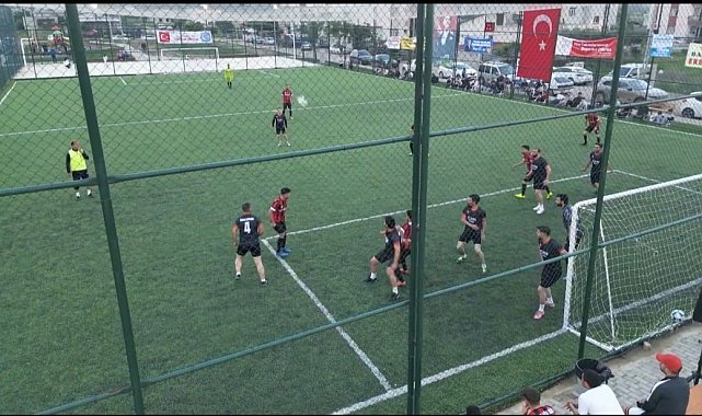 Her mahalle takımını kurdu, futbol heyecanı başladı