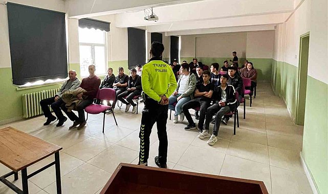 Hisarcık polisinden "Bir kural Bir Ömür" projesi