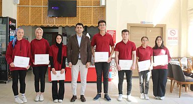 Hisarcık'ta başarılı öğrenciler ödüllendirildi