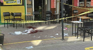 Husumetlisini sokak ortasında bıçakladı