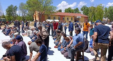 Hüyük ve Derbent'te çiftçiler yağmur duasında buluştu