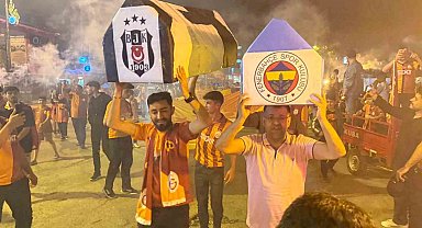 Iğdır'da Galatasaraylı taraftarlar şampiyonluğu Fenerbahçe ve Beşiktaş tabutu ile kutladı
