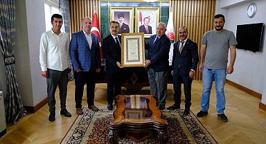 İhlas Vakfı kurucular kurulu üyeleri Vali Ekici ile bir araya geldi
