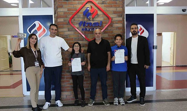 İlkokul ve ortaokul öğrencilerinden Robotex International Festivalinde büyük başarı
