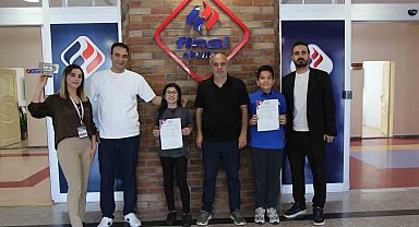 İlkokul ve ortaokul öğrencilerinden Robotex International Festivalinde büyük başarı