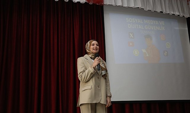 İnegöl'deki Öğrencilere "Dijital Güvenlik" Semineri