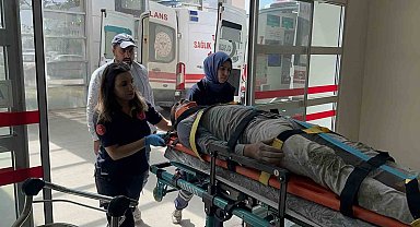 İnşaat iskelesi çöktü: 2 yaralı