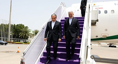 İran Dışişleri Bakanı Arakçi, Cidde'de Suudi mevkidaşı Farhan ile bir araya geldi