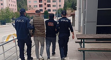 Isparta'da aranan 2 şahıs operasyonla yakalandı