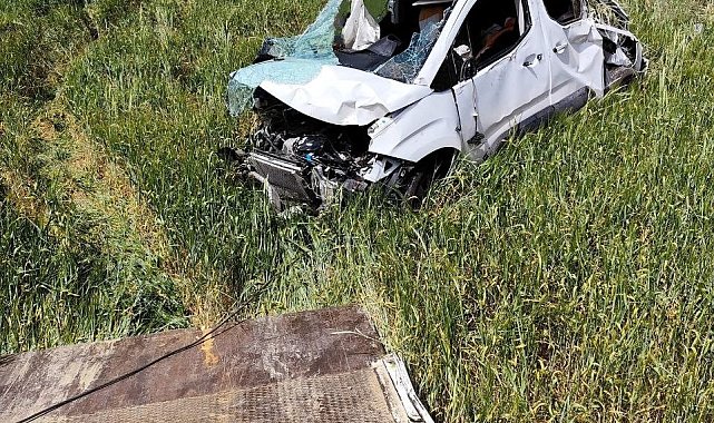 Isparta'da hafif ticari araç şarampole yuvarlandı: 1 yaralı
