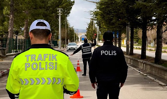 Isparta'da kurallara uymadığı tespit edilen 83 araca cezai işlem