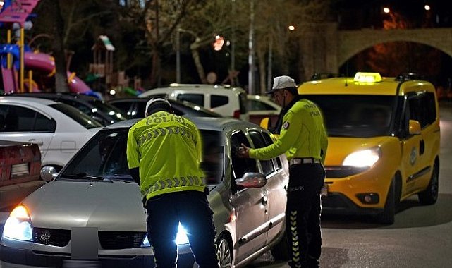 Isparta'da kurallara uymayan 15 sürücüye cezai işlem uygulandı