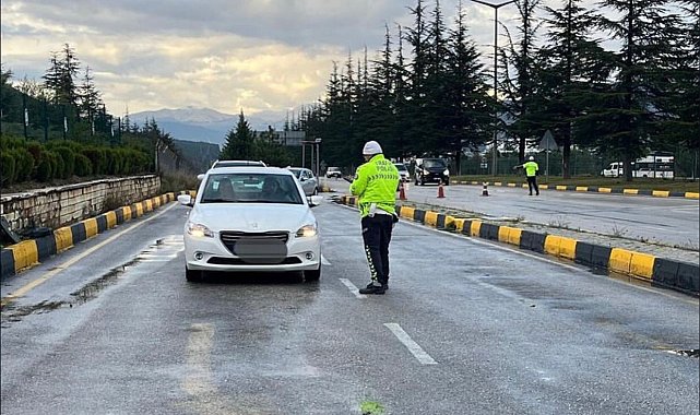 Isparta'da son 1 haftada 37 bin şahıs sorgulandı, 44 aranan şahıs yakalandı
