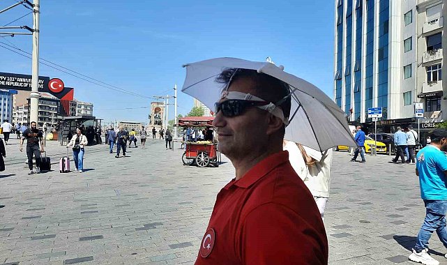 İstanbul'a bahar geldi, sıcak hava bunalttı