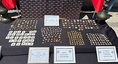 İstanbul'da tarihi eser operasyonu: Padişah fermanı ele geçirildi