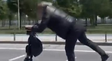İstanbul'da tehlikeli scooter yolculuğu kamerada